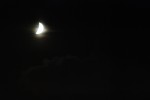 2009-07-28. A Coruña. Luna sobre el Monte de San Pedro