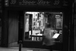 2010-02-09, A Coruña, Panaderas, Tienda, O Noso Lar, Blanco, Negro