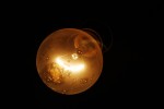 2010-09-22, Septiembre, A Coruña, San Andrés, Bombilla, Luz, Amarillo, Negro