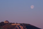 2011-01-21, Enero, A Coruña, Monte de San Pedro, Arquitectura, Luna, Azul, Violeta, Marrón, Naranja, Amanecer